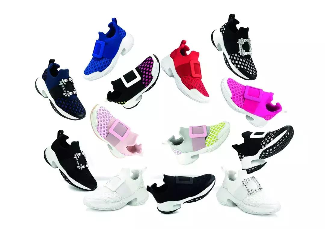 戚薇霸气走秀,唐嫣戚薇机场街拍大全