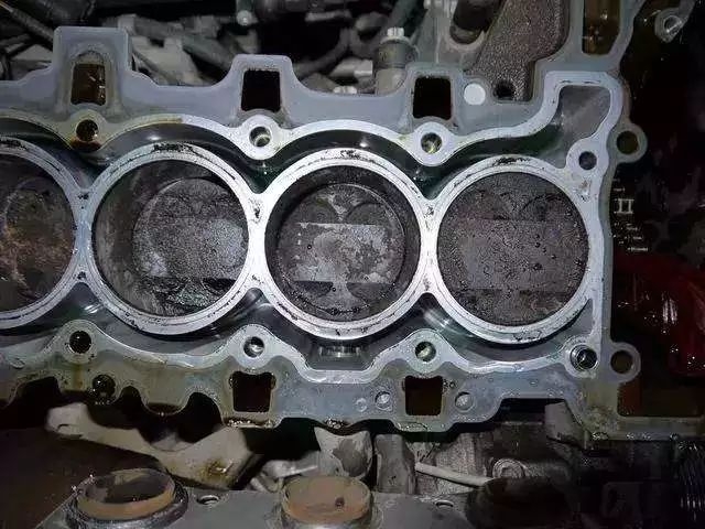 法系thp1.6t发动机烧机油怎么解决,ea888发动机烧机油根治