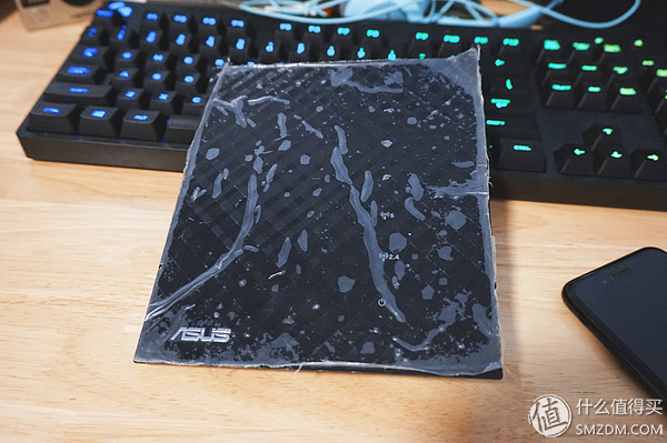 华硕千兆路由器rt-n56u黑金刚亮色,华硕2.5gwifi6路由器评测