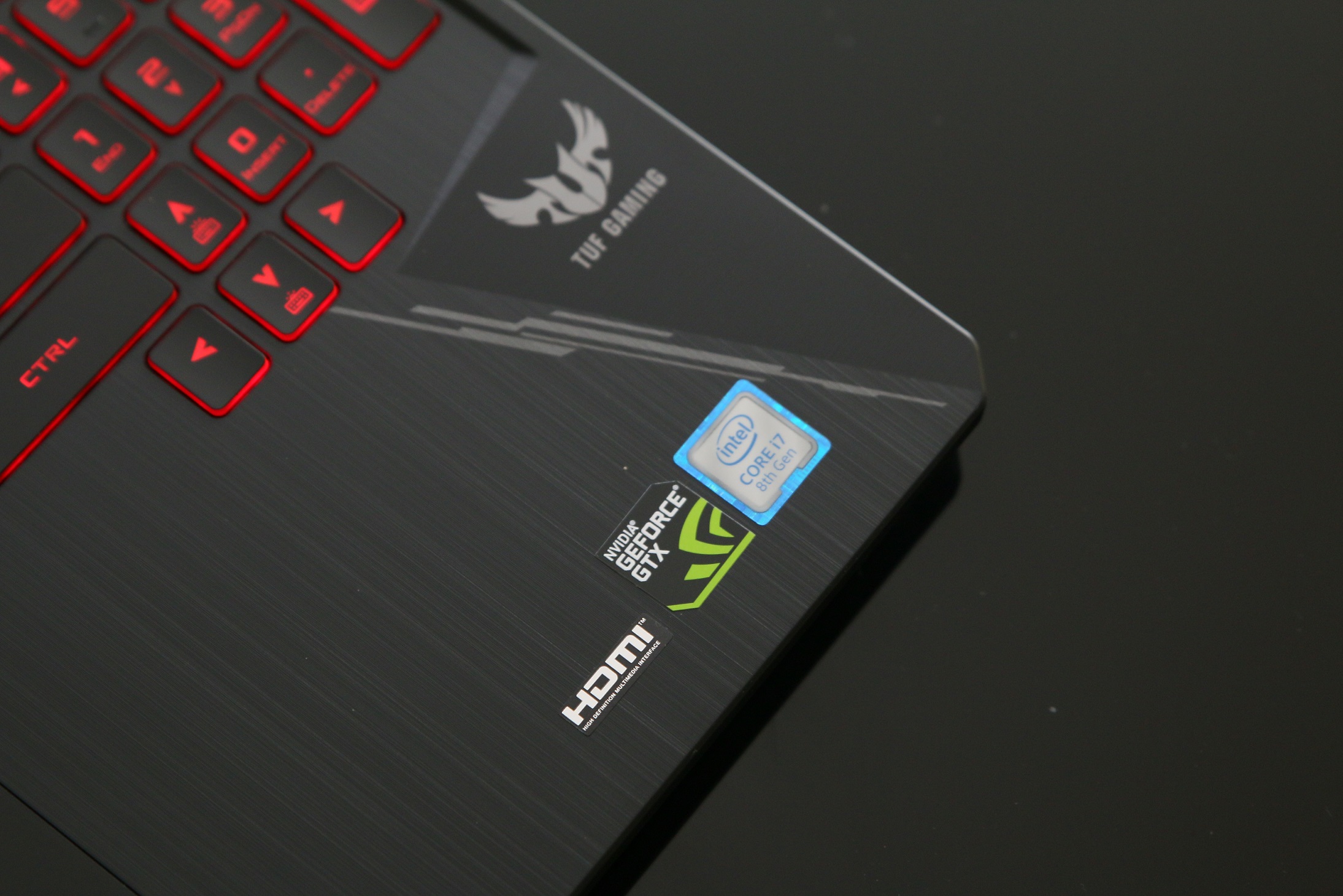 华硕飞行堡垒6plus,华硕飞行堡垒6能加固态吗