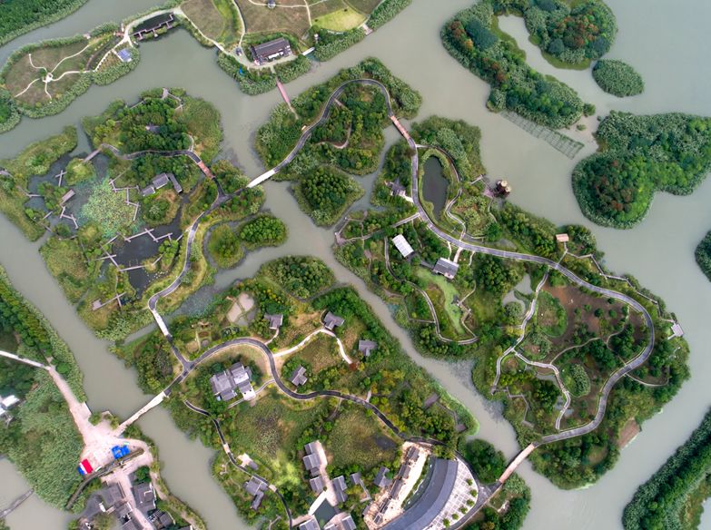 阳澄湖旅游吃大闸蟹民宿,沙家浜景区芦花湾住宿