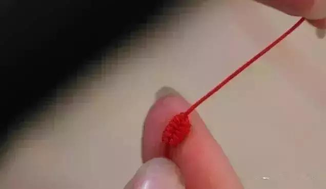 文玩手串串珠怎么打结,文玩手串水晶弹力绳子打结方法