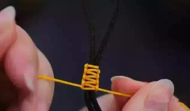 文玩手串绳子打结方法,文玩手串金刚结打结的方法