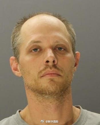 晨看*疆新**｜城乡最低生活保障水平再涨；百辆纯电动出租车乌市上路