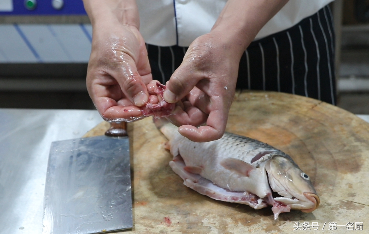 这才是水煮鱼的正确做法鱼片嫩滑,这才是水煮鱼的正确做法鱼肉嫩滑