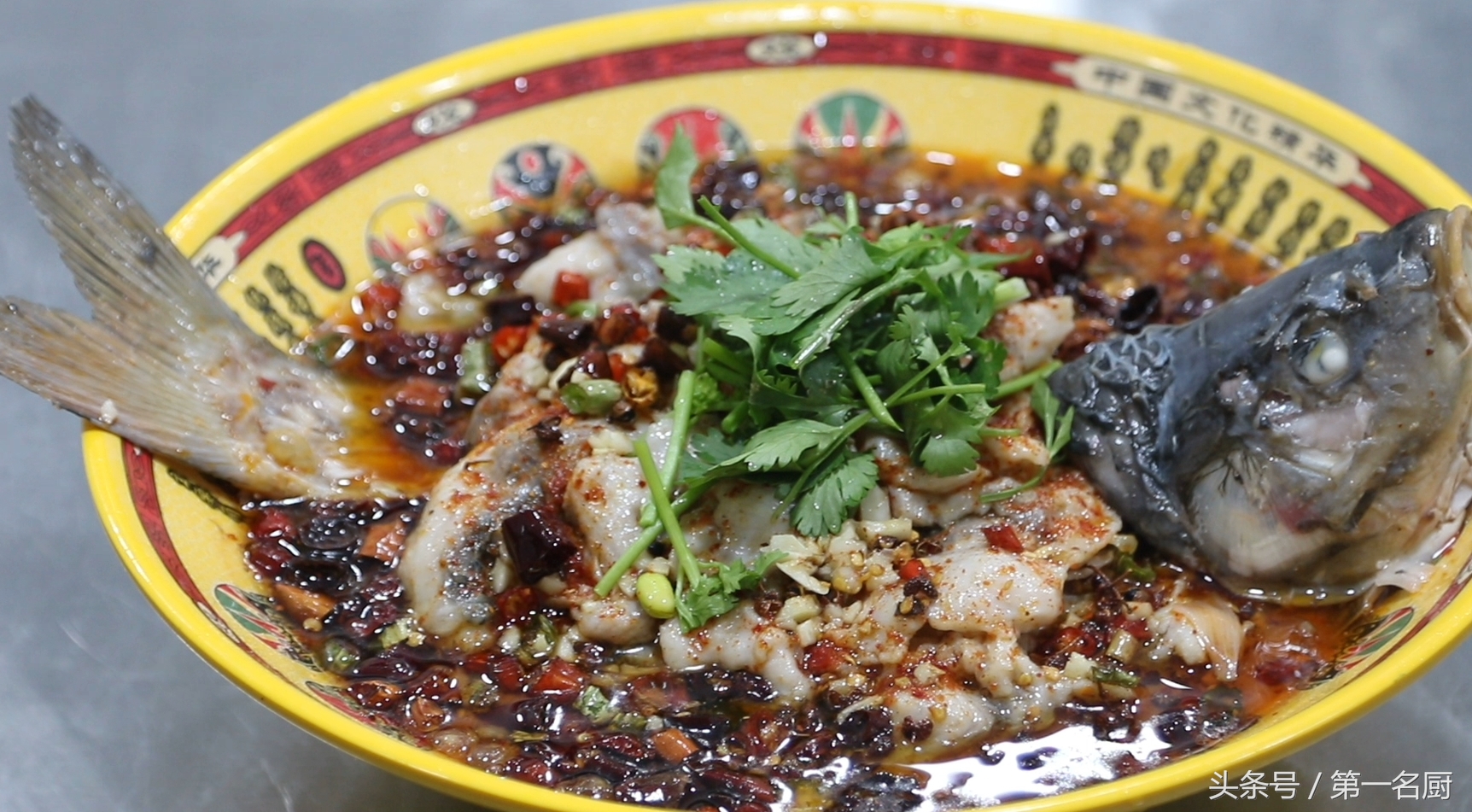 这才是水煮鱼的正确做法鱼片嫩滑,这才是水煮鱼的正确做法鱼肉嫩滑