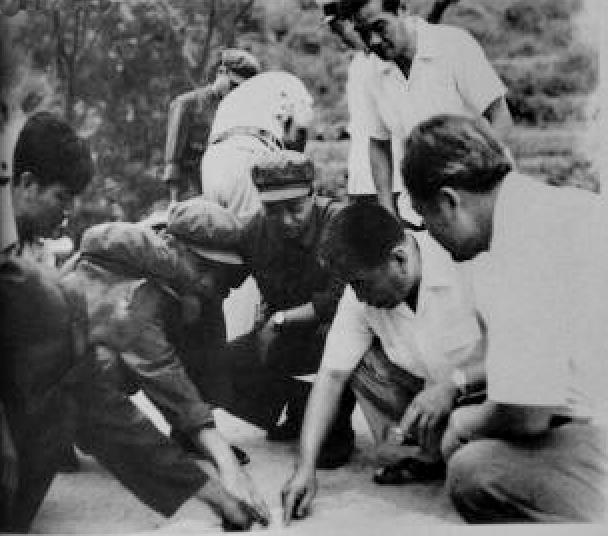 35年前,数万军警历时7个月围歼悍匪二王,引发“83年严打”