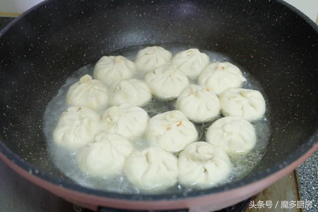 一流的生煎包原来只需这样做,生煎包自己做还是买半成品