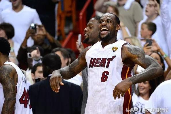 勒布朗詹姆斯生涯总薪水,勒布朗詹姆斯高中生涯