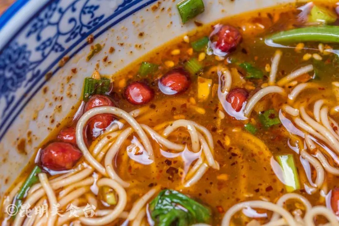 藏在昆明街巷里的10家米线店,昆明古镇米线店