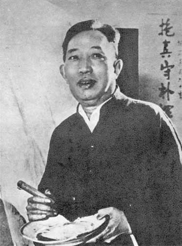 傅抱石创作国画天女散花图,傅抱石的国画作品《一望大江开》