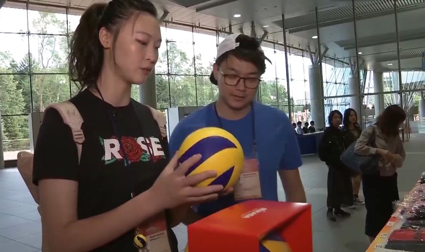 惠若琪赛场,惠若琪赛场热身