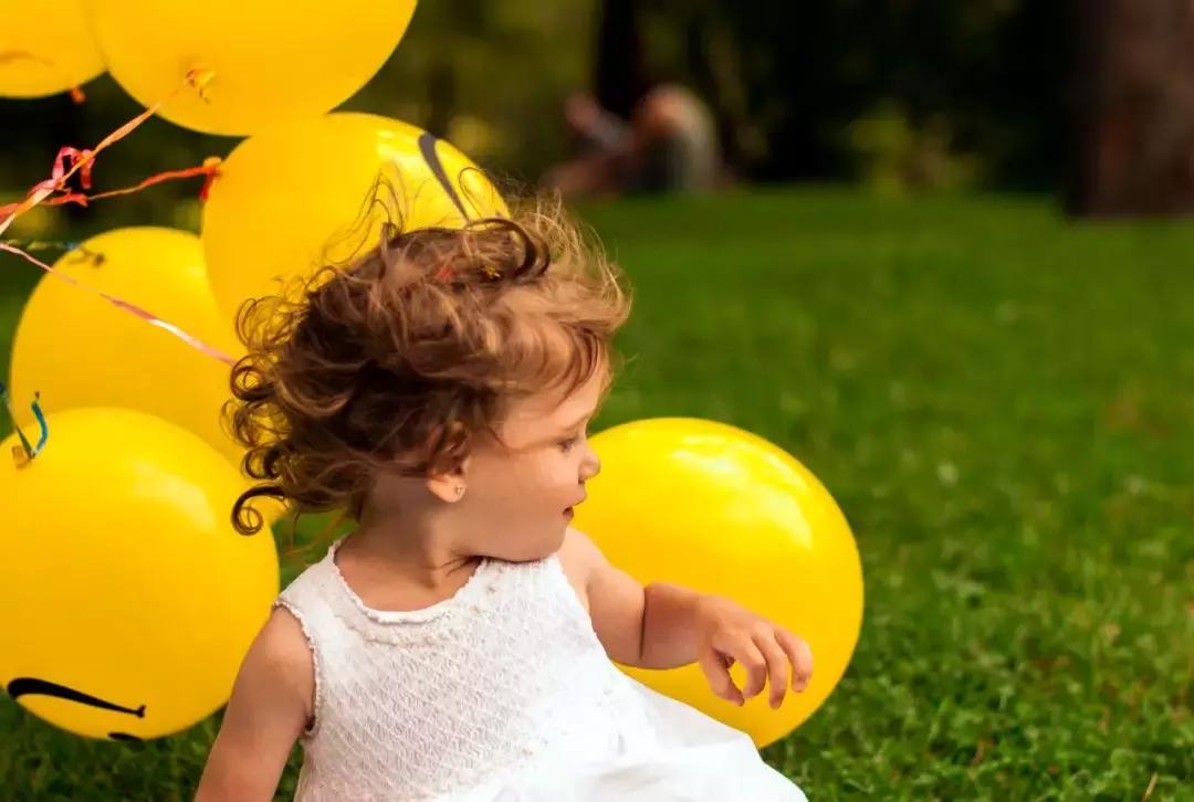 孩子乱拿钱买东西怎么教育,孩子总是乱买东西如何教育