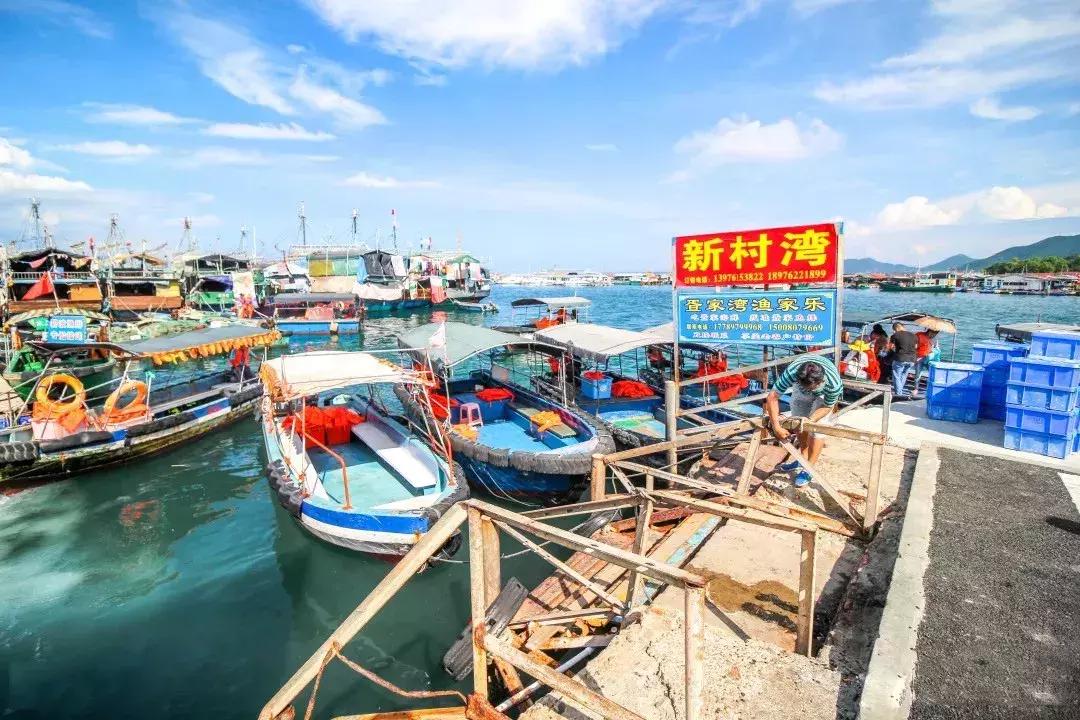 三亚火车头万人海鲜广场哪家好吃,在三亚3000元一桌的海鲜大餐