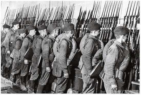 俄罗斯士兵背包,俄罗斯士兵的背包