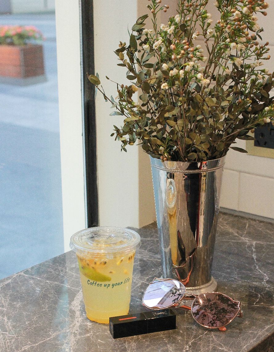 深圳网红小姐姐有多少,深圳小姐姐网红店