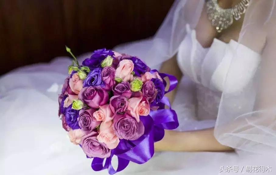 复古手捧花的最佳搭配,手捧花最佳搭配图片