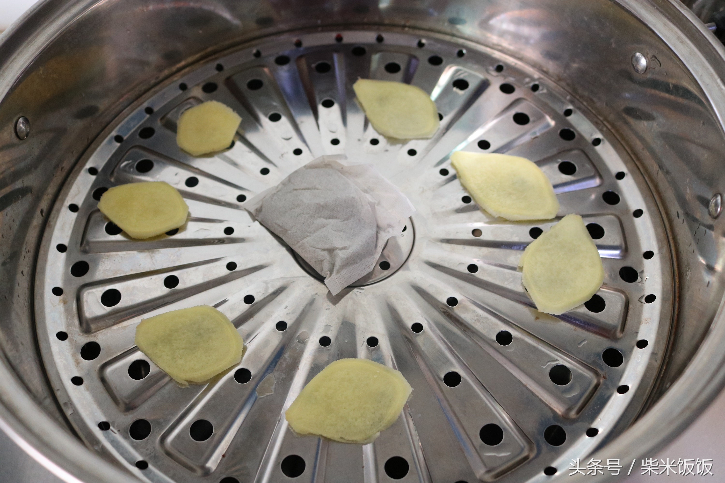 大闸蟹怎么清洗蒸才好吃,大闸蟹不洗可以直接蒸吗