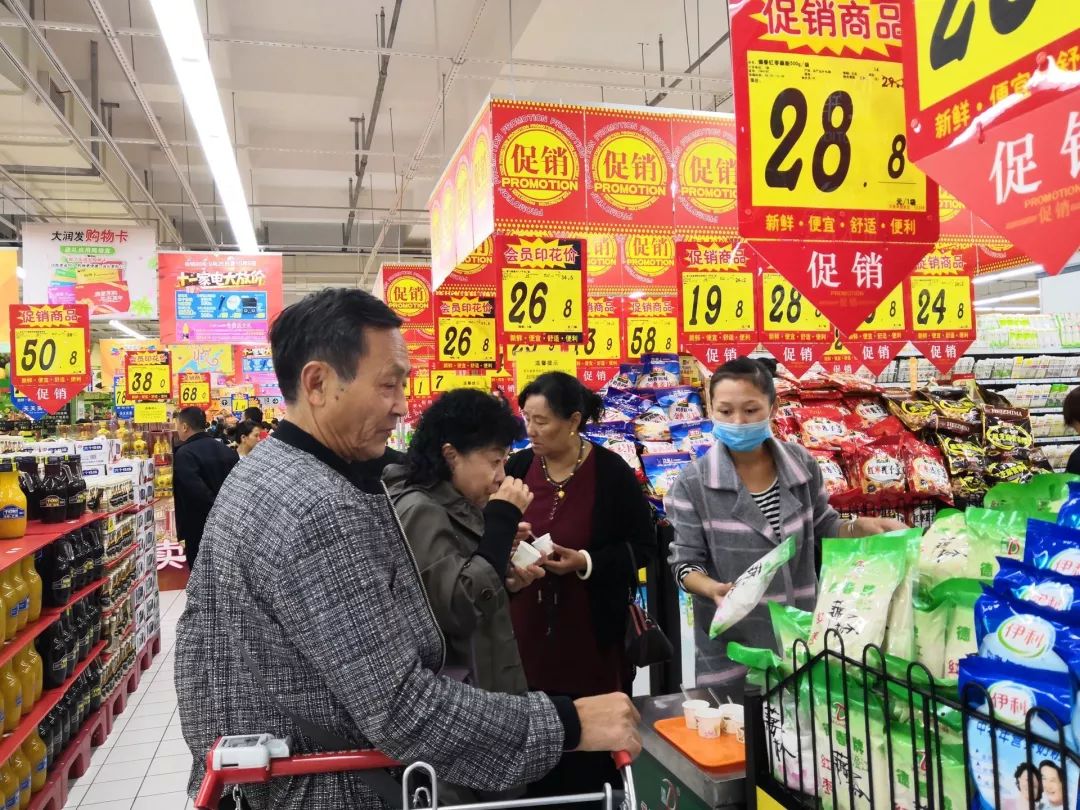 去外地旅游半路堵人,出去游玩堵在高速上怎么办