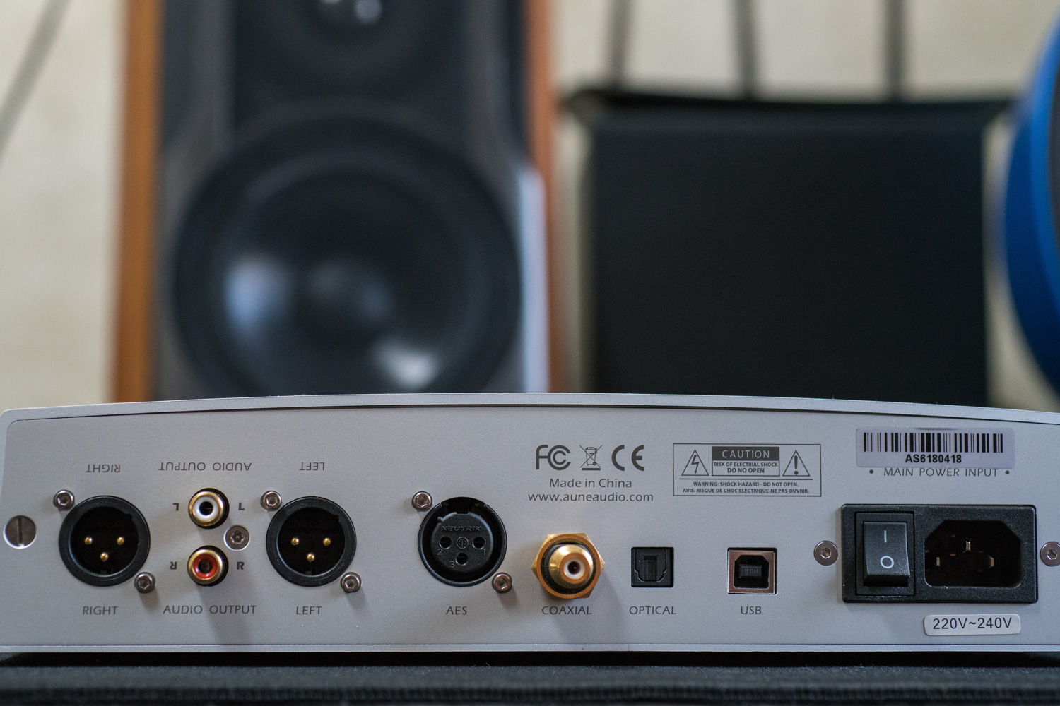 均衡、省心的桌面之选，拔草AuneS6解码耳放一体机