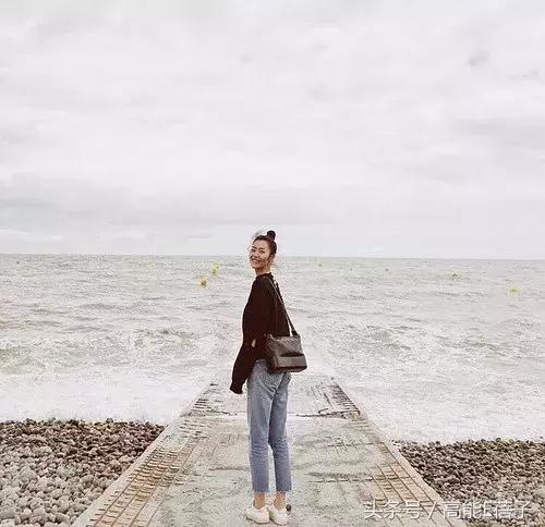 拍照pose技巧和方法,女生拍照剪刀手pose