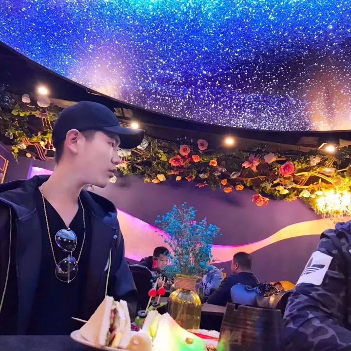 太原最美的清吧！满眼星空！浪漫到骨子里～