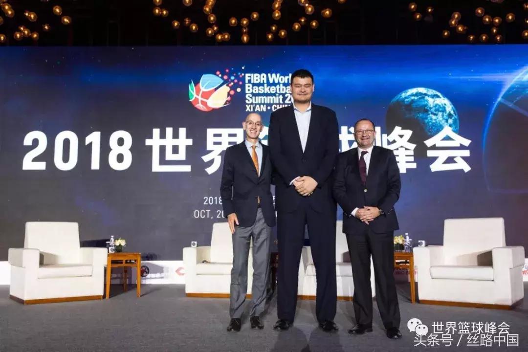 篮球三巨头比赛,篮球三巨头对快船