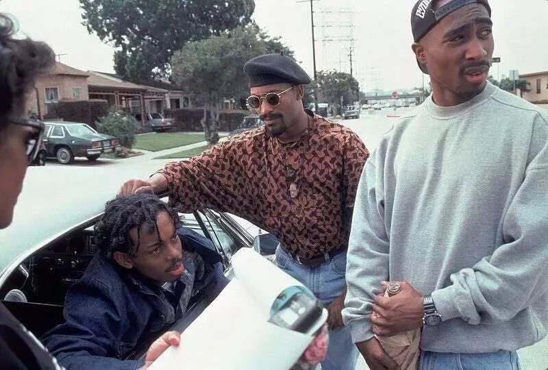 浣犲湪澶栭潰閭ｄ箞鏈夐挶浣犵埗姣嶇煡閬撳悧,浣犲湪鏈嬪弸鍦堢偒瀵岀殑鏍峰瓙