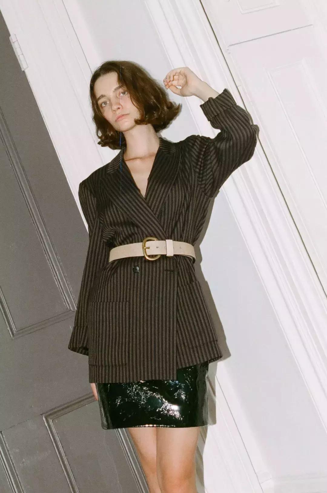 今年秋冬最火的4件外套太时髦了,最值得买的秋冬外套