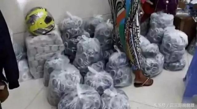 几十元低价翡翠是真是假,卖假翡翠的人收高价格能怎么处理