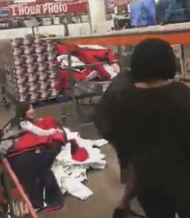 风衣霸，奶粉霸？Costco和沃尔玛被多伦多代购全搅和乱了！