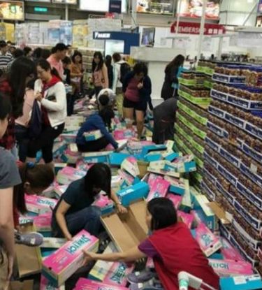 风衣霸，奶粉霸？Costco和沃尔玛被多伦多代购全搅和乱了！