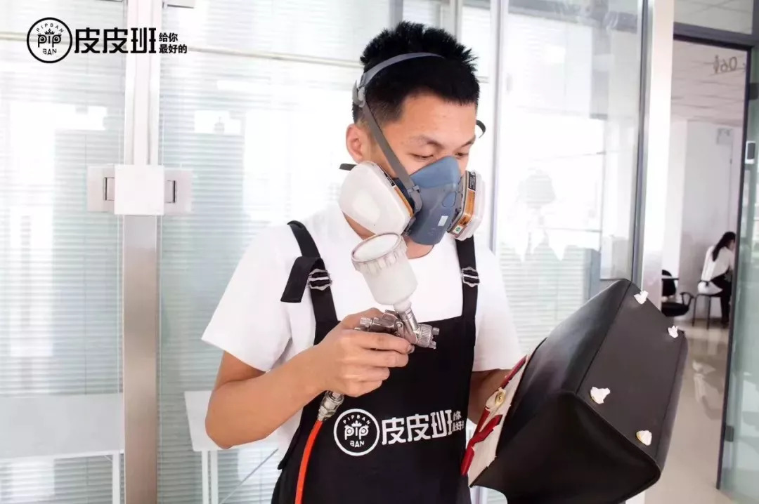 闺蜜以为我的包很贵,闺蜜以为你的包要几万块