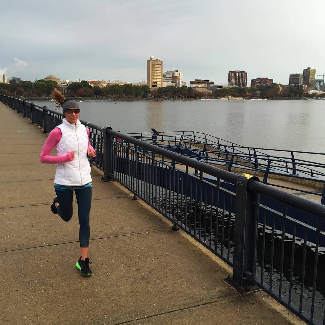 800米怎么跑才能拿第一还不累,800米跑起来难还是1千米跑起来难