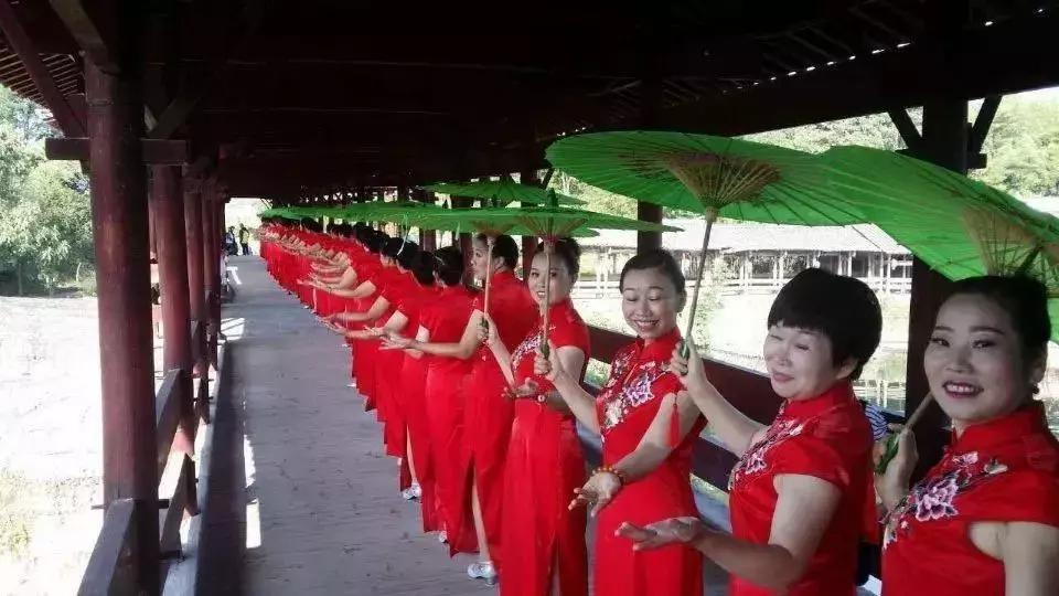 听菠萝的话：有了这些，十一不用出门了