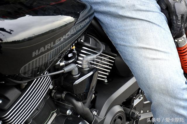 这不是你认识的哈雷试STREETROD750
