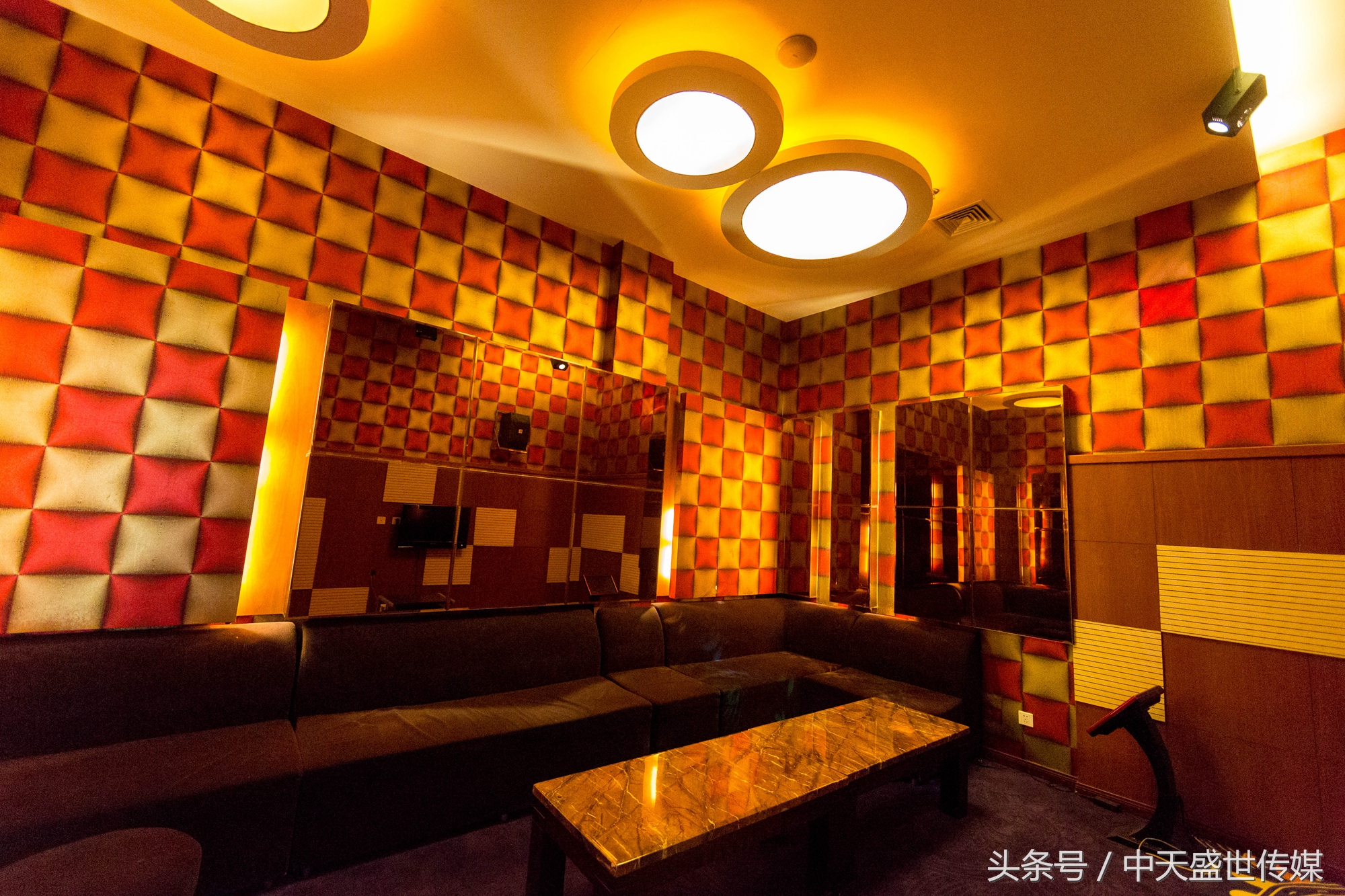 嘉鱼山湖温泉推荐,嘉鱼爱马仕