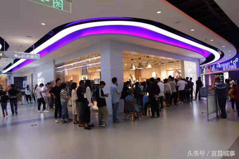 揽客80万人次,销售1.8亿元新国贸十一黄金周刷新多项纪录