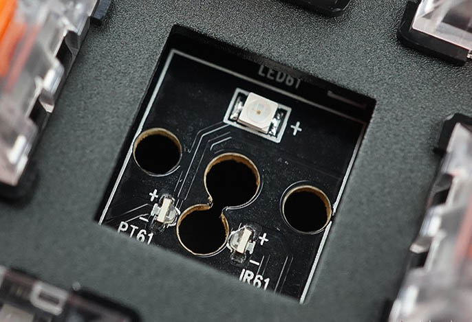 雷柏v780防水机械键盘,雷柏V580防水背光游戏机械键盘