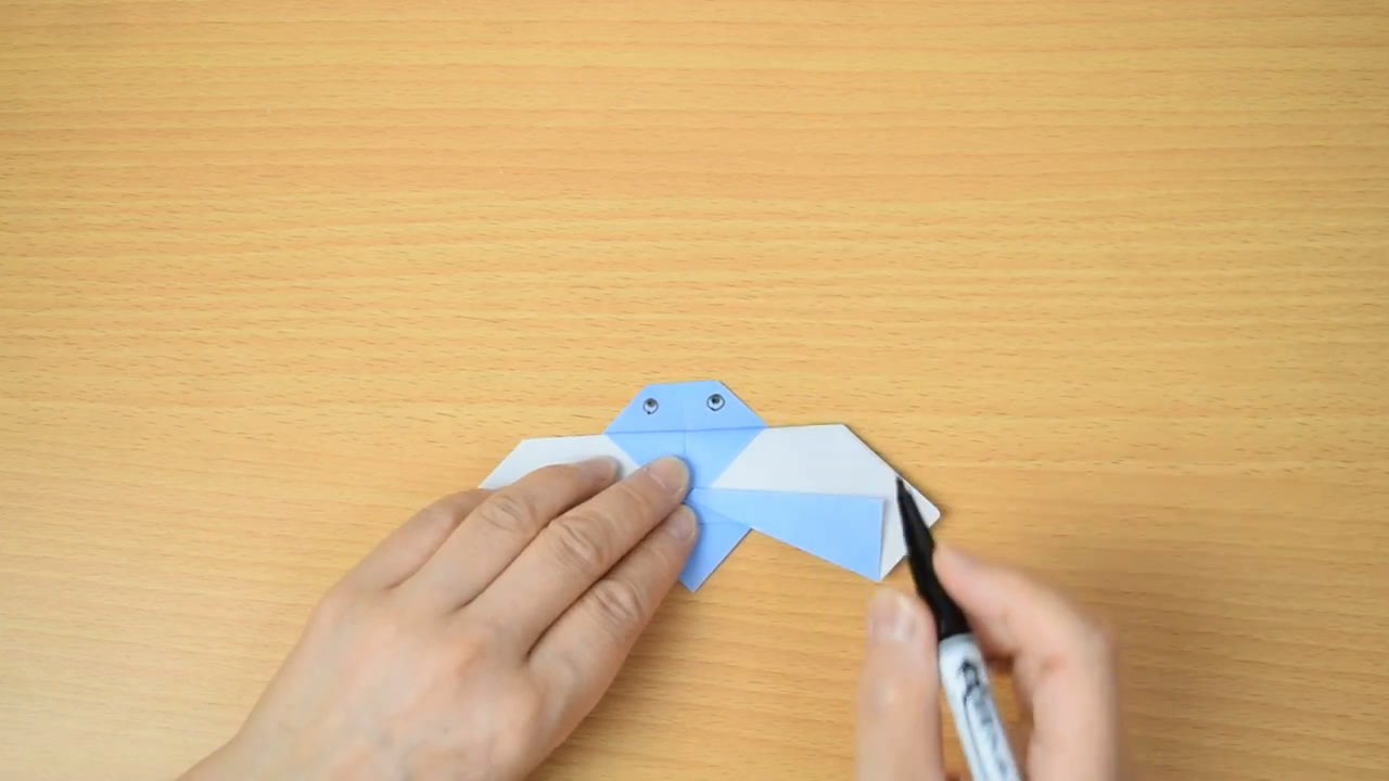 小蜜蜂折纸教程简单的,手工折纸小蜜蜂又简单又好看又棒