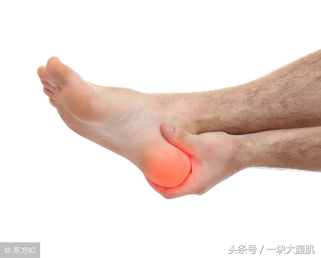 艾草泡脚祛湿去寒去脚气,湿热脚气怎么艾灸