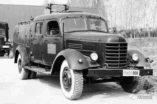 崭新的中国消防员,我们是新时代的消防员