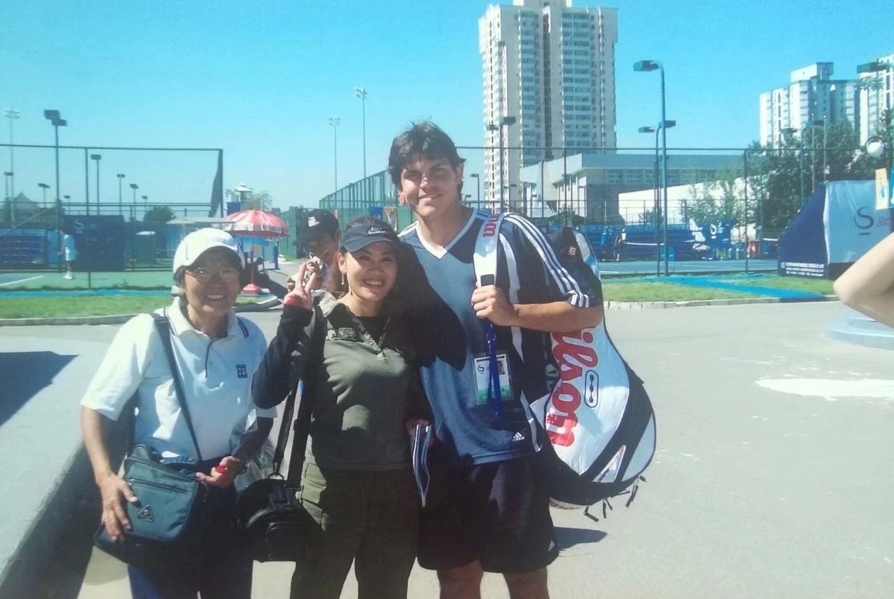 青葱中网，道阻且长