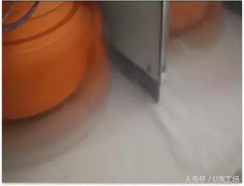 瓷砖水很深一不小心就会踩坑,瓷砖太深怎么装修