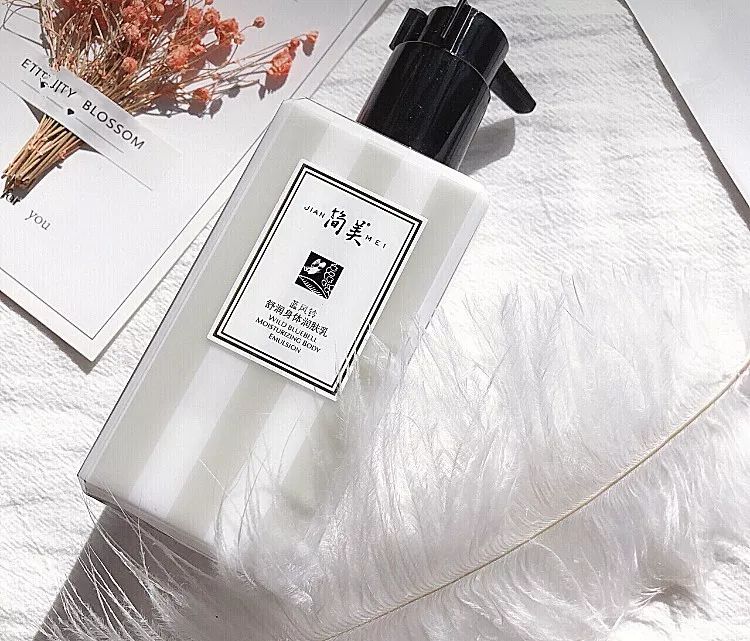 鐢ㄥ皬蹇冩満鎾╁埌浜嗚嚜宸卞枩娆㈢殑鐢蜂汉,鐢ㄥ浜嗕骇鍝佺湡鐨勫緢閲嶈