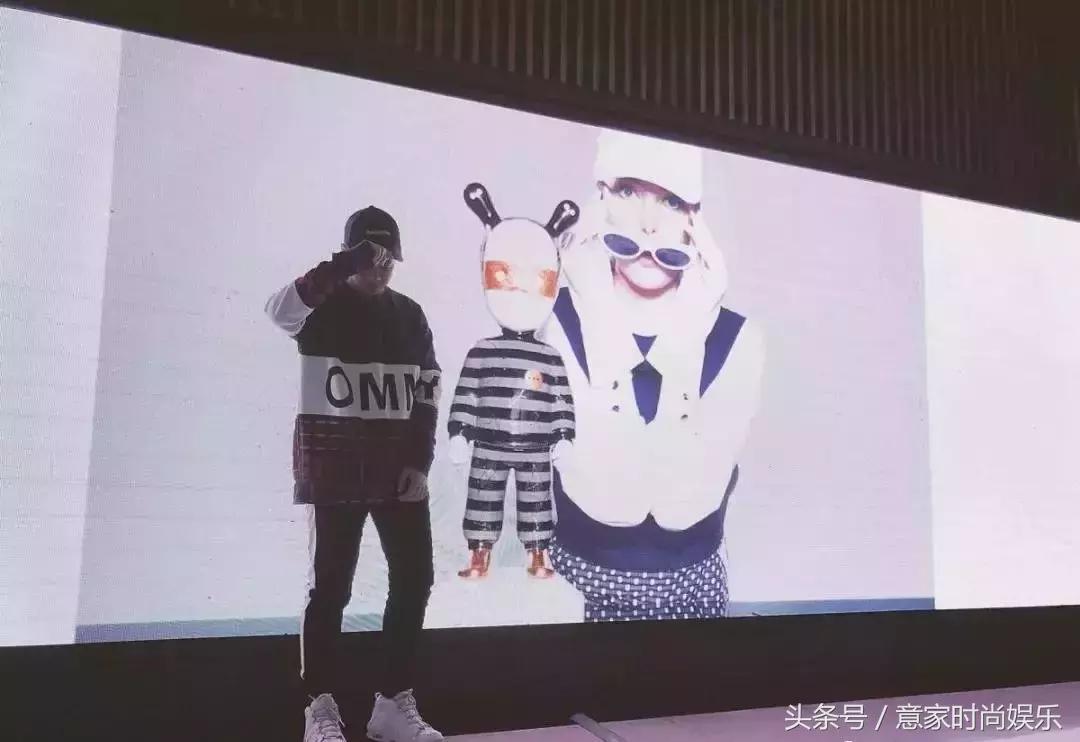 采访别人一身衣服多少钱,采访男生一身穿搭几十万