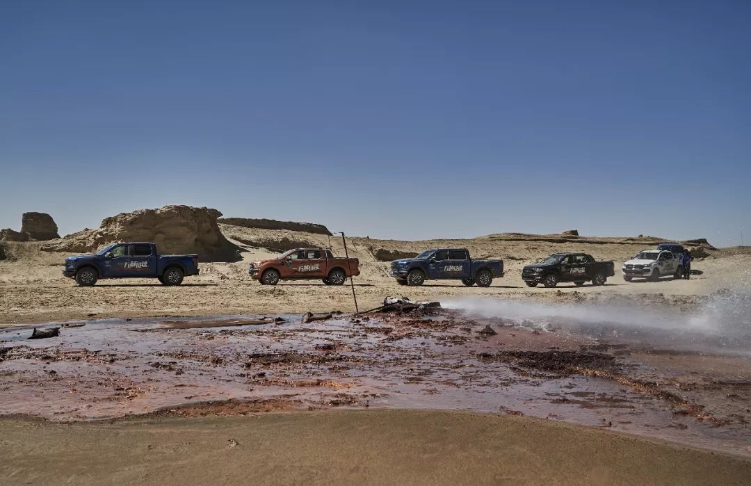 “失联”的2天里，车叔竟完成对美式皮卡生活的所有幻想