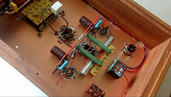 电子管耳放，低廉的投入却有万元的音色魅力，适合真正的发烧友