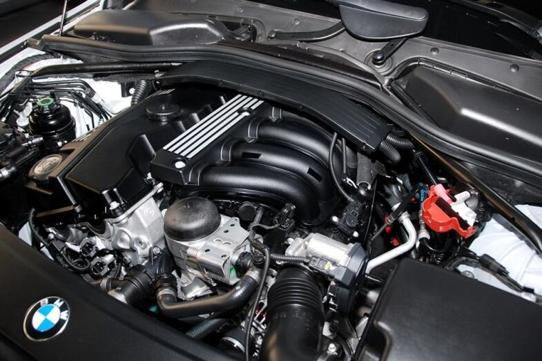 10年11款宝马5系,二手宝马5系和新帕萨特怎么选