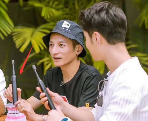 维嘉同款！这个每分钟振动3万次的小东西，让你轻松拥有一口好牙